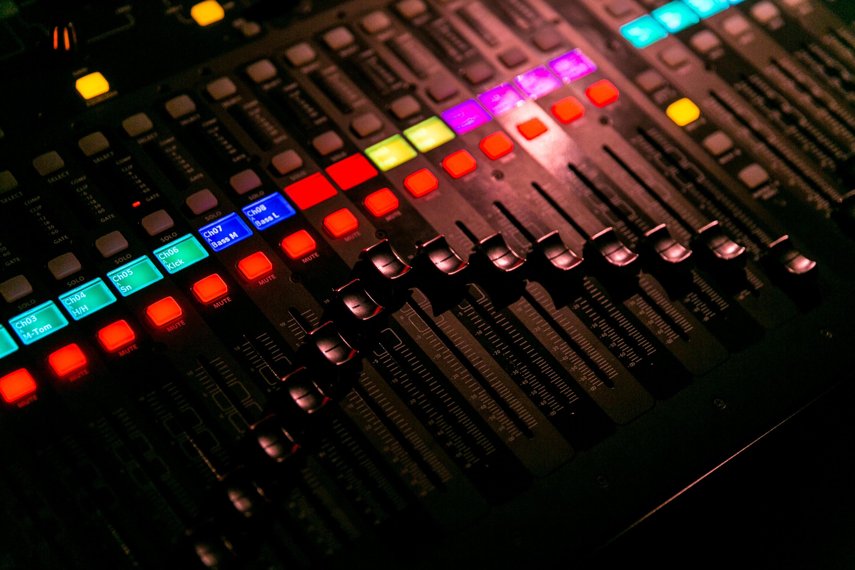 出演者／イベントオーガナイザー